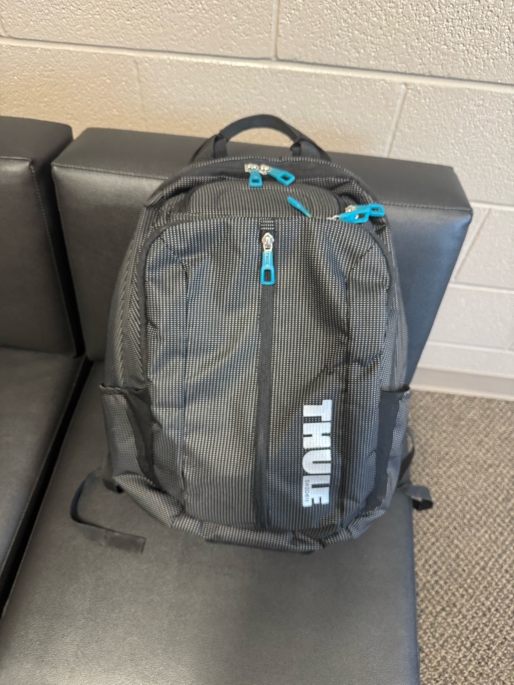 Thule Black Crossover 25 L Backpack with Blue Accents - Men's Bag